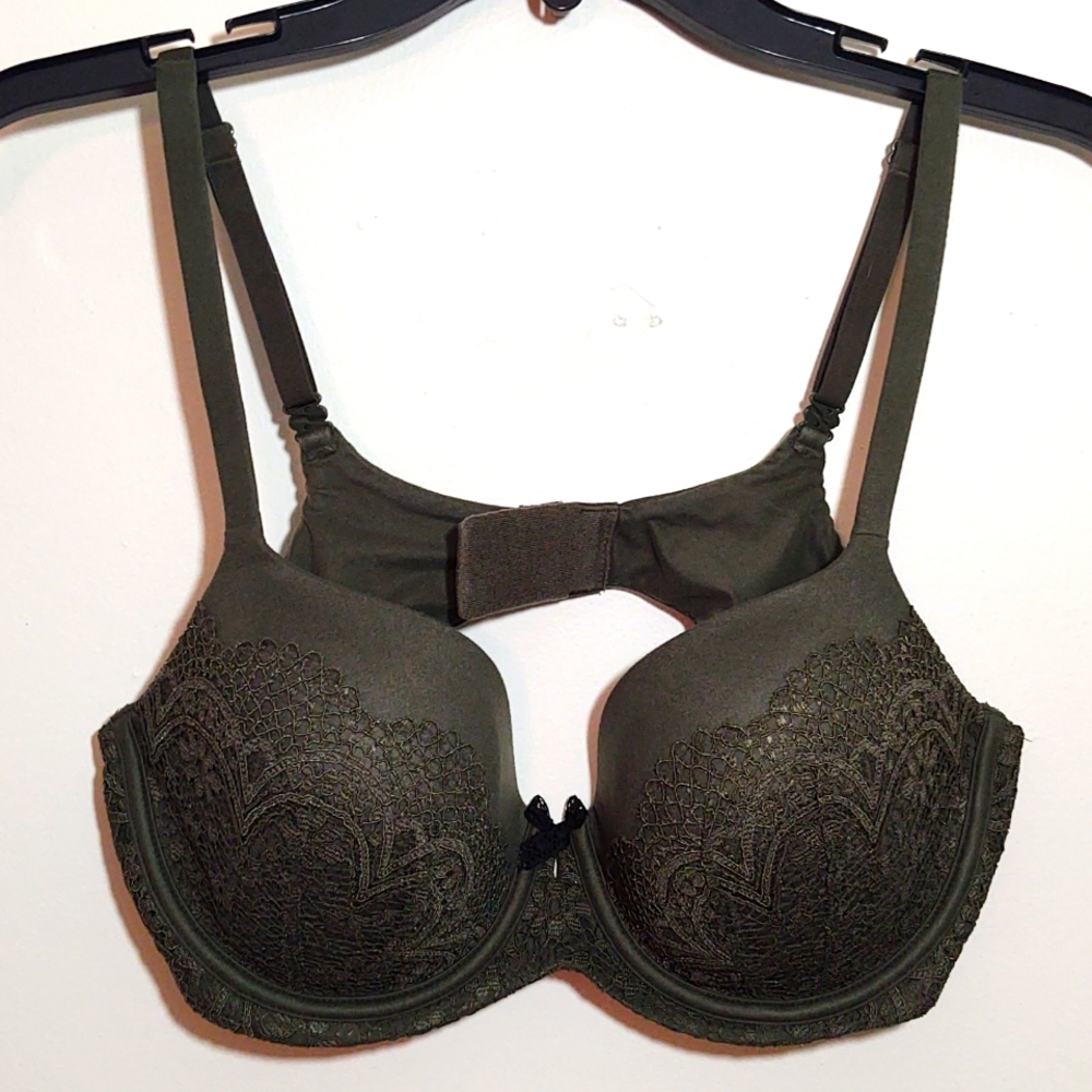Victoria's Secret lined demi bra